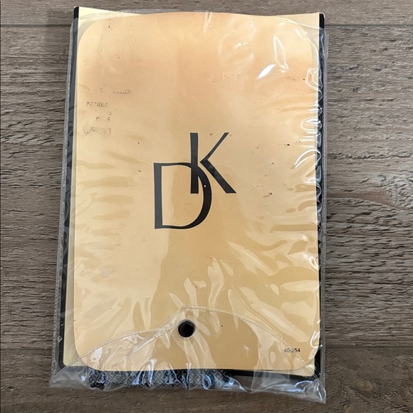 Vintage Donna Karan Deadstock Navy Blue & Ivory Double Layer Fishnet Tights - Picture 3 of 4